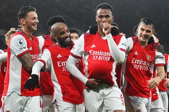 Arsenal porazil Saints, a vrátil se tak na vítěznou cestu